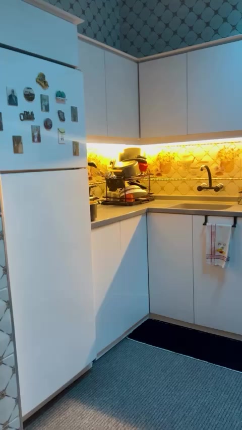 هەولێر بۆ فرۆشتن.   زۆر خاوین و لۆکن
تاخم سیسەمەکە   ٢٥٠ هەزار 
کەوانتەرەکە. ٦٠٠ هەزار  
تەباغەکە ٣٠ هەزار 
جێگای پێلاو زۆر توند و دارێکی باشە بەرادان دراوە نرخی ٧٥ هەزار      هەر کەس کریار بوو لە viber یا whats up  تەلەڤۆن بۆ ئەم ژمارە بکات     ***********
