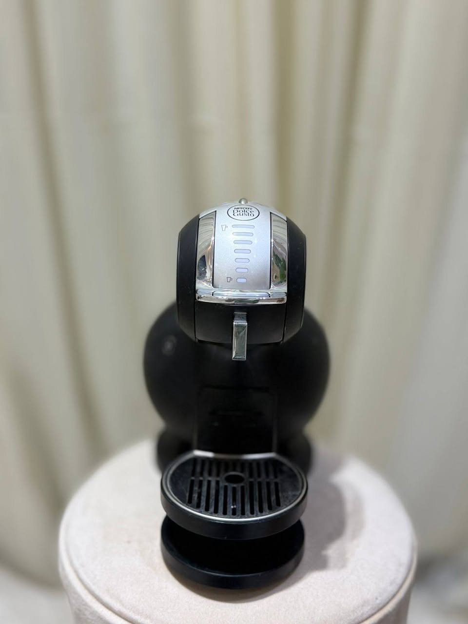 السلام عليكم مكينة قهوة دولتشي كوستو بالة نظيفة جدا نقص فقط غطاء خزان الماء
السعر 30 الف
للحجز على الخاص
متوفر توصيل جميع محافظات العراق 5
لمشاهدة باقي الاجهزة الدخول على صفحتي


**إذا كنت صاحب هذا الإعلان وتريد حذفه لأي سبب، رجاءا أرسل رسالة إلى الدعم الفني**