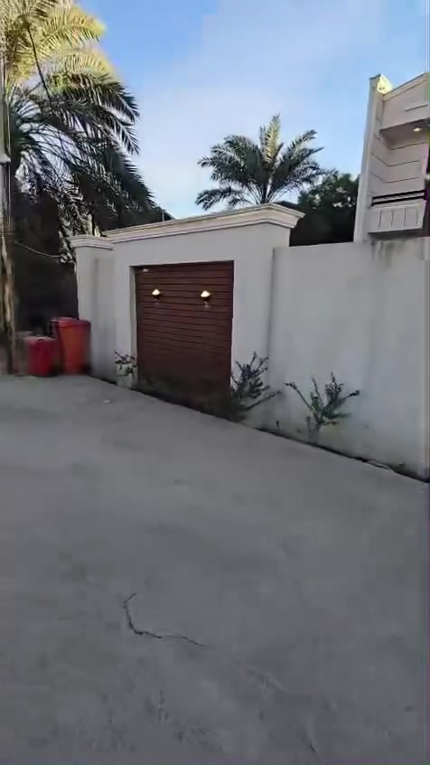 بيت زراعي    للبيع الدوره البو عيثه مدخل البوعيثه بعد السيطره مقابل أسواق الورده فرع أفران الواحه.     المساحه 300متر.   واجه 10في30.             ***********
