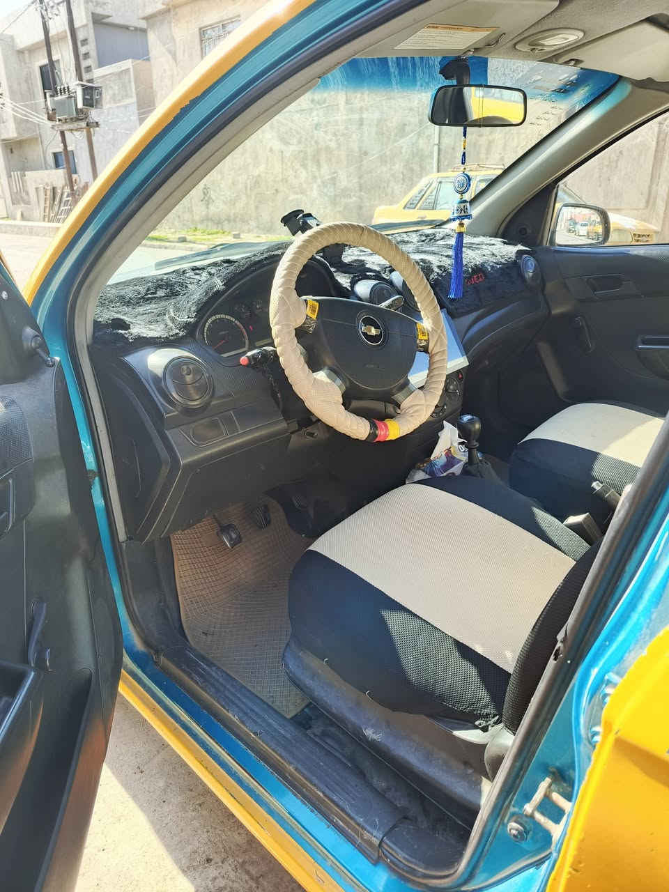 افيو كوري مديل 2009 هيئه وغرامات صفر كاربون بيها شرط  محرك وكير  طخمها زين بس بيها درايم شفتات موصل حي التحرير***********
