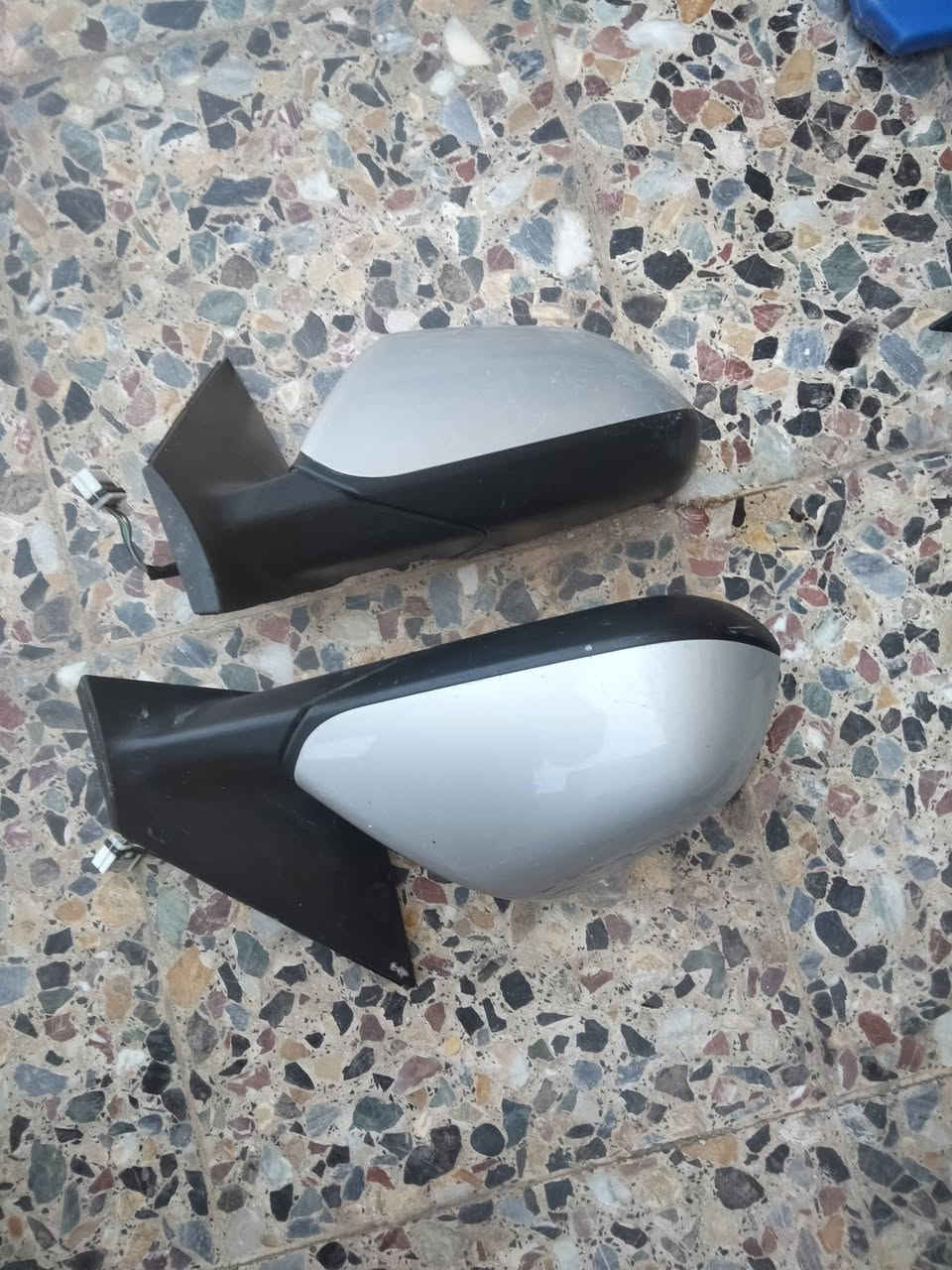 بطانه سوناته مثلثات حاويه كوري ومرايات حاويه كوري سونانه واوبتمه وفرس اومبتما اصلي كوري


**إذا كنت صاحب هذا الإعلان وتريد حذفه لأي سبب، رجاءا أرسل رسالة إلى الدعم الفني**