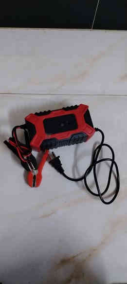 سلام عليكم
شاحن بطاريه سياره دراجه 
بعده جديد 
خلي سعر وخذه ماعندي توصيل 
مكاني بعقوبه كاطون رازي 
هـ***********
