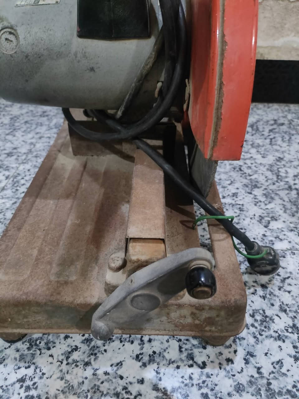 السلام عليكم
كتر ياباني مؤسسة اصلي وكوسرة ماگتة ما ما مفتوحات ابد على البلاد للبيع
***********
