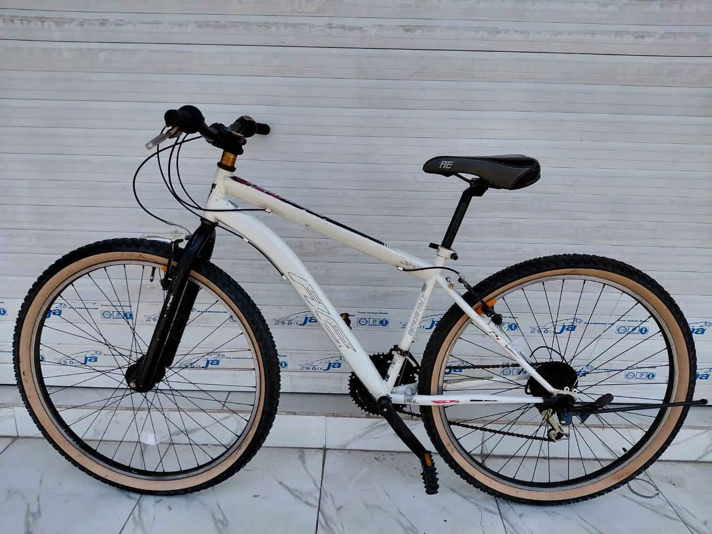 حجم 29  المعدن حديد ويالة المنيوم 3  × 6 سرعات من shimano السعر 200 الف شامل التوصيل     ✈يوجد توصيل لجميع المحافضات ✈ كركوك مدخل سايدين حي الاسرى والمفقودين  معرض ابو شيفان ( *********** )
