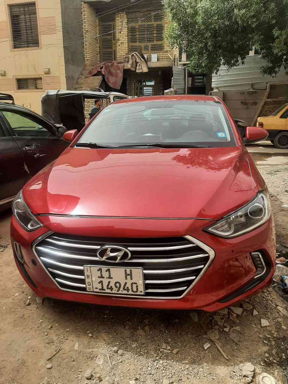 السلام عليكم للبيع الانترا  موديل 17 أمريكي السياره جاهزه حادثها جاملغ الأمامي وبنيد بدون دواخل ليبل واحد  السعر ١٢٠ للتواصل..***********العنوان بغداد الدوره
