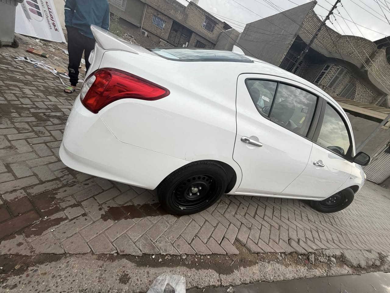 لبيع نسيان صني هندي موديل 24 ماشيه 7الالف حقيقي السياره زيرو بمنعى الكلمه بيها بارد بل جاملغ مال سايق على شبر وموضوح بل صوره شرط السبير ما نازل للاستفسار ***********
