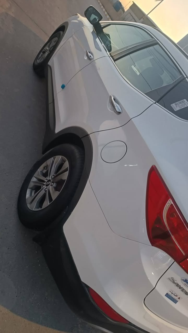 السلا م عليكم
سنتافيا أمريكي 2016 بدون تبديل صبغ جاملغ وبنيد فقط سياره جاهزه علئ اخر حبايه  ماشيه 108mi تحويل مباشر اربعه سلندر السعر 145$ رقم ذي قار انكليزي 
الاتصال ***********
