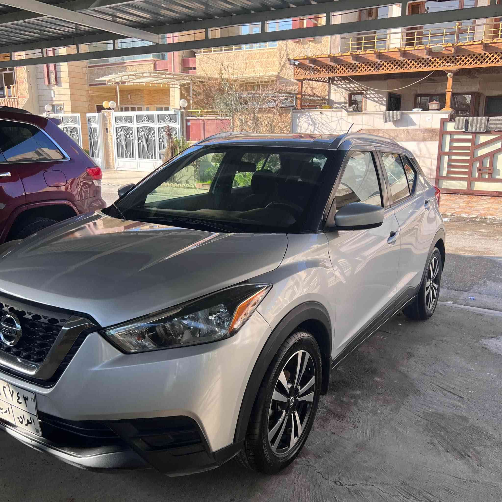 نیسان کیکس مۆدیل ٢٠١٩ مواسەفات SV بەسمە شاشە گەورە کامیرە گیرو مەکینە و تەبرید بەشەرت سەیارەکە روبعەک بۆنیتی بۆیاخی لەگەل ١ بست سندوقی تەعدیلە بێ ژورئ ئێرباگ بەشەرت شانسی بەشەرت  سعری ١٢٨ کەمیک مەجال ٤٦٠ هەزار خرامەی لەسەرە  3N1CP5CUXKL481906
*********** أربيل, العراق
