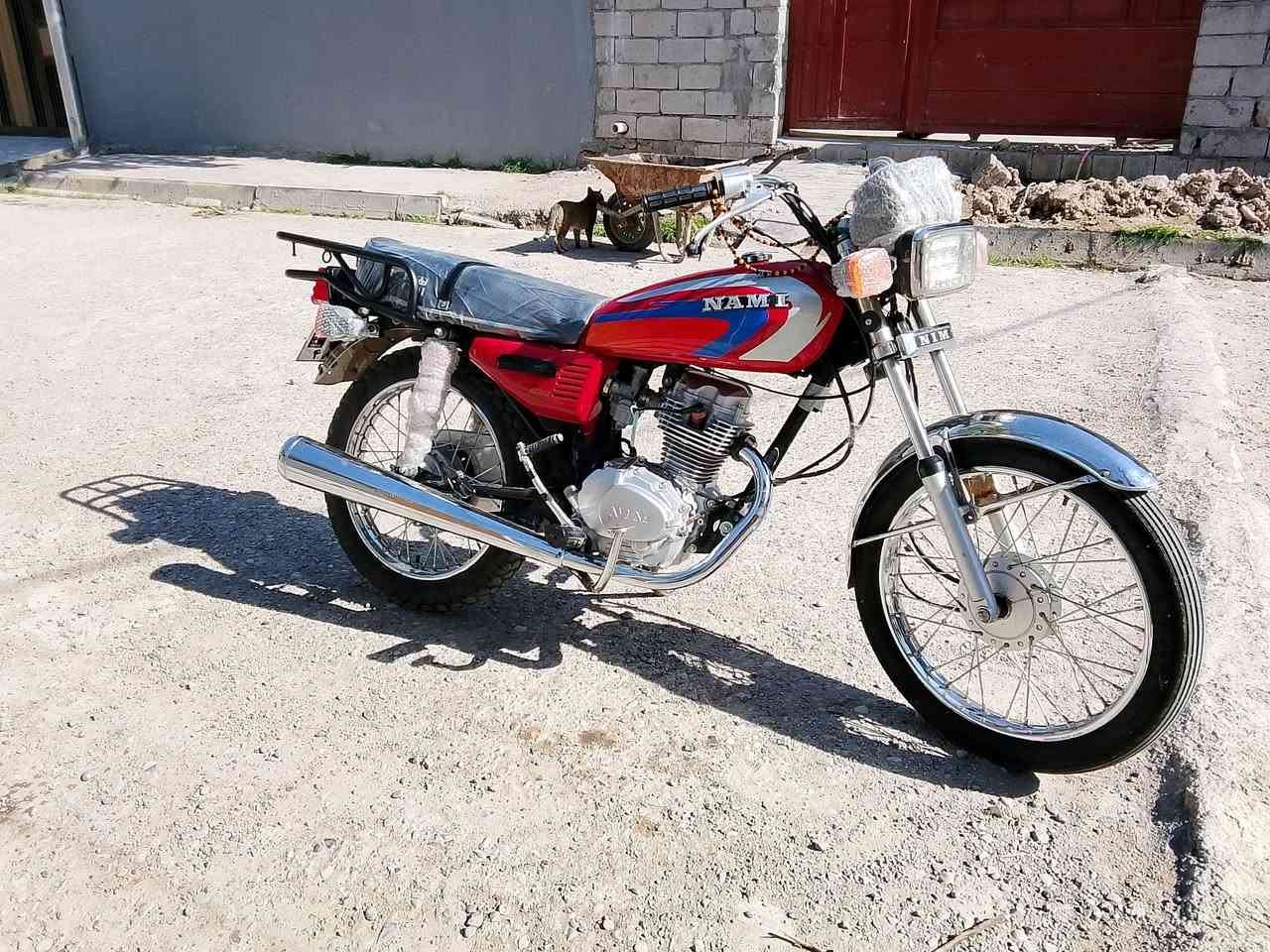 سلام عليكم دراجه نامه موديل 25كفاله محرك ناعم دراجة خير من الله أوراق موجوده كهربايت  شغاله شلعه فول المكان تقاطع السادس دراجه مفوله ما متعوبه خير من الله السعر 550وبيهه مجال الشراي ودللو اخوان الرقم ***********
