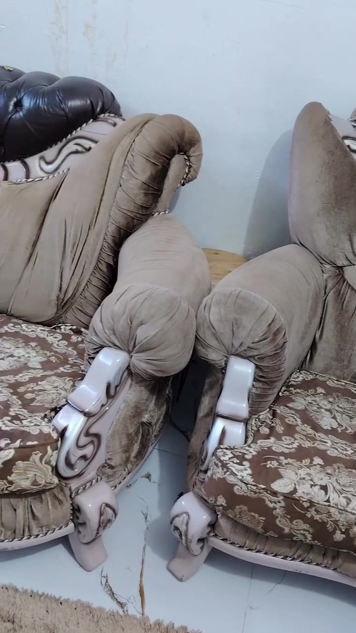 ثلاث قطع تخم للبيع يحتاج تصليح


**إذا كنت صاحب هذا الإعلان وتريد حذفه لأي سبب، رجاءا أرسل رسالة إلى الدعم الفني**