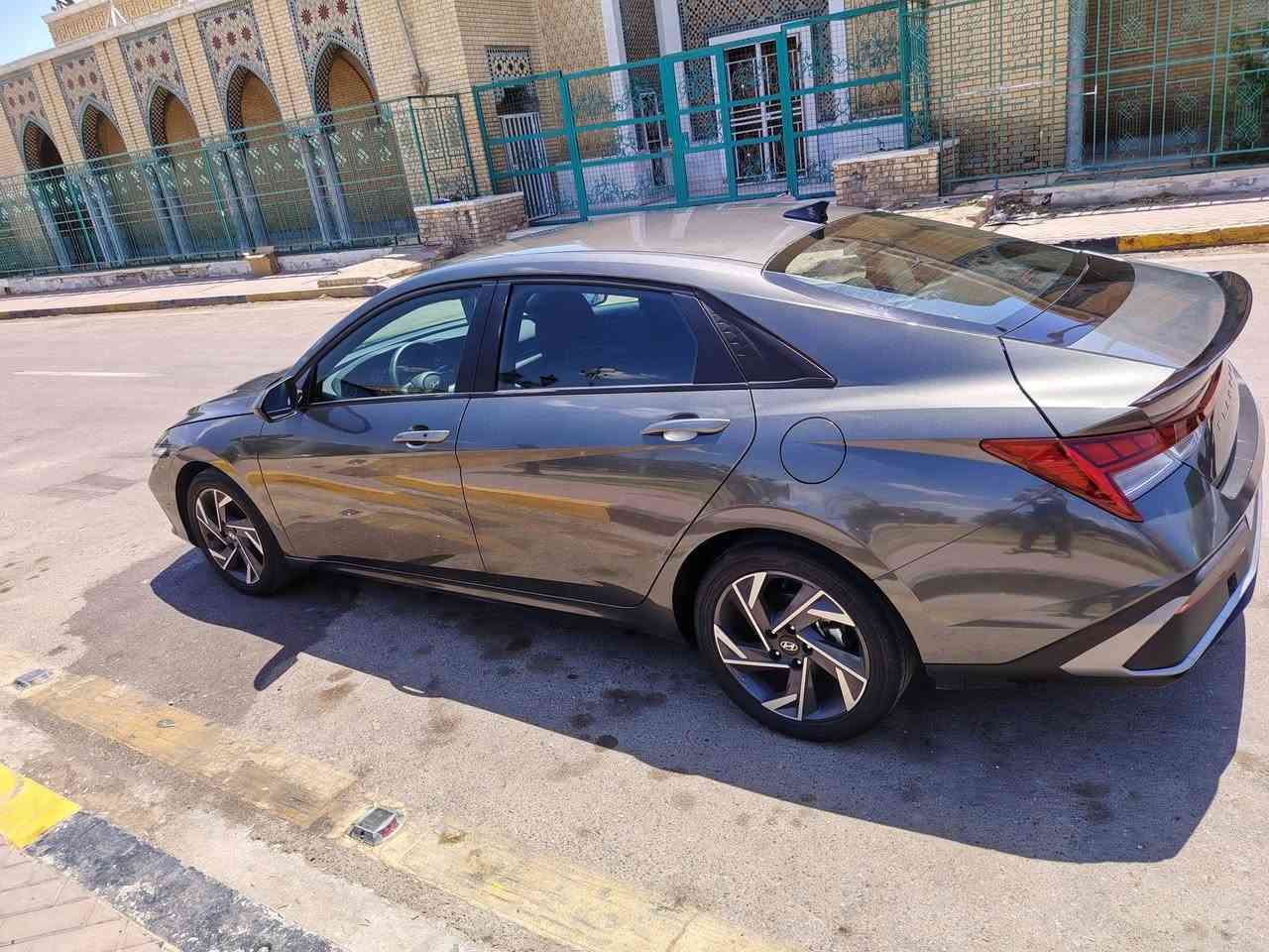 اعظمية
السلام عليكم ورحمة الله وبركاته النترا للبيع او مراوس  دخول جديد مرقم بغداد هايبرد بلو  2025 ماشيه 16 مشي امريكا فقط سياره بدون صبغ بدون تبديل حادثه موضح بل صور فقط دعاميه خلفيه مبدله  ومكان ينطبك عليه صندوق الي هو ليه الخلفيه بيها بارد . سيارة نص نص  فول تشغيل عن بعد  بصمه صندوق ترحيب رادارات حساسات شاشه متصله دجتل مطعمه بسوادات مو عاديه سيارة وهاويه موصفات بعد سعر سيارة 172$ ورقة مكاني في الأعظمية رقمي اتصال وتساب ***********
