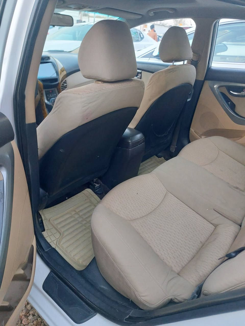 سلام عليكم النتره 2013 مكينه 1800 فتحه اشاير بل مري مكينه مكفوله شاشه سونار موجود بل صوره واضح كدامكم سعر 118 بيه مجال بسيط رقم اريبل تريد وكاله تريد تحويل تواصل على رقم ***********
