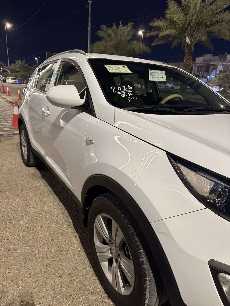 سبورتج 2014مكفوله عدا باب صبغ فقط رقم اربيل دولي كير مكينه تدفئه تبريد حداديه كلها مكفوله السعر 137 مجال قليل 
*********** مكان السياره بالنجف
