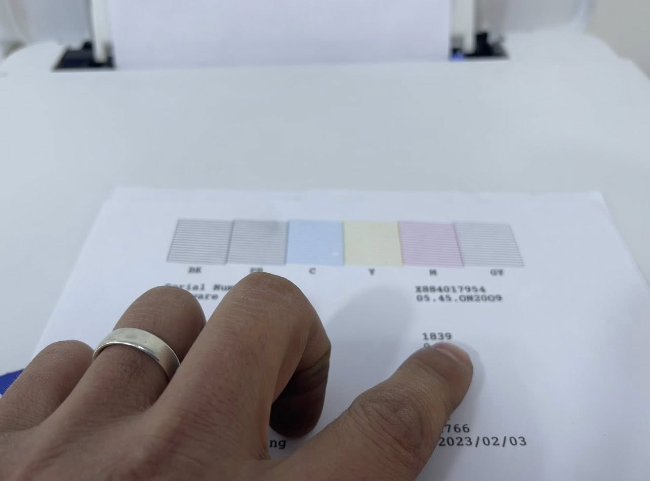 مرحبا 
طابيعة ايبسون موديل ET 8500 للبيع
مستخدم قليلا ١٨٠٠ ورق   
طابيعة ، استنساخ ، سكانر 
٦ الون 
دوبليكس 
تطبع على قرس و كارت pvc
تسحب ورق فوتو حتى ٣٠٠ غرام
تابيعة مظبوط ١٠٠٪؜ 
بشرط زمان ٣ شهر 
سعر ٣٠٠$ 
توصيل مجانا 
***********
