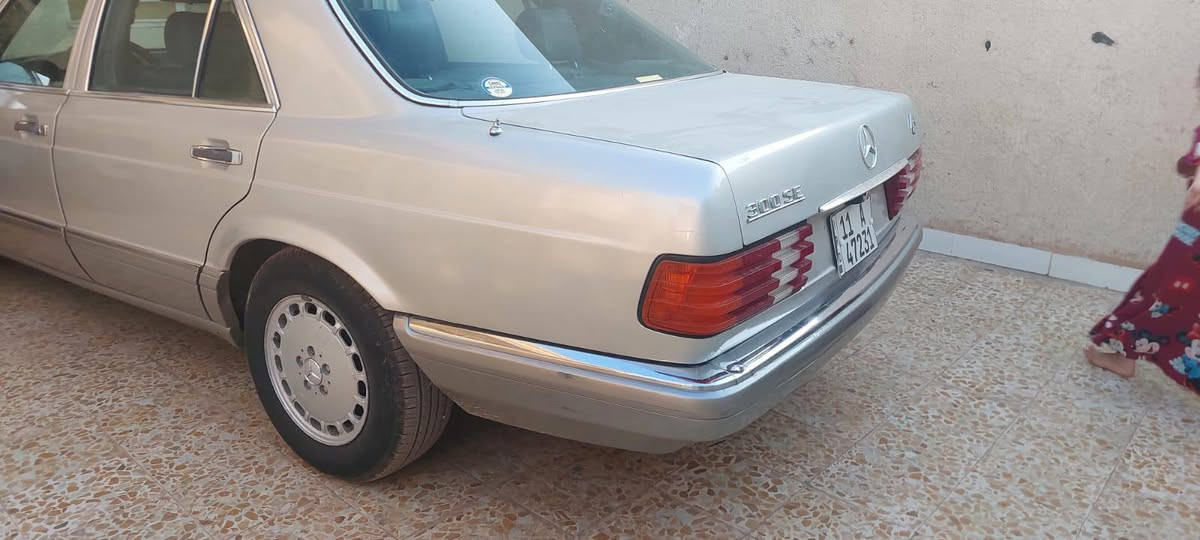 مارسدس موديل ٨٧ محرك فيفيتي حداده محرك كير تبريد كله جديد سنويه مجدده مصبوغة عام للجماليه بدون ضربه مكان السيارة ميسان العماره اخوان مكلف بالنشر‏‪***********‬‏
