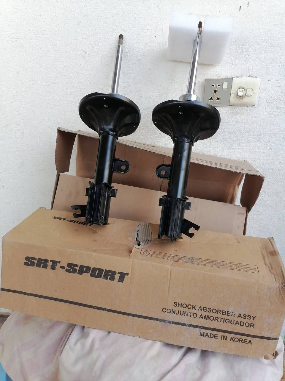 للبيع دبلات امامية كية سبورتج كوري اصلي موديل ( 2009 - 2010 ) جديدة غير مستعملة ( بلكارتون ) للستفسار الاتصال على الرقم ***********
