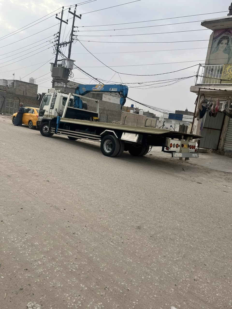 السلام عليكم هينوانكرللبيع موديل ٢٠٠٣معلايه قرار٤٨محرك ٨٠السياره شاصي مكفول بدي نزال السياره جاهزه للعمل مكان كربلاء رقم ***********
