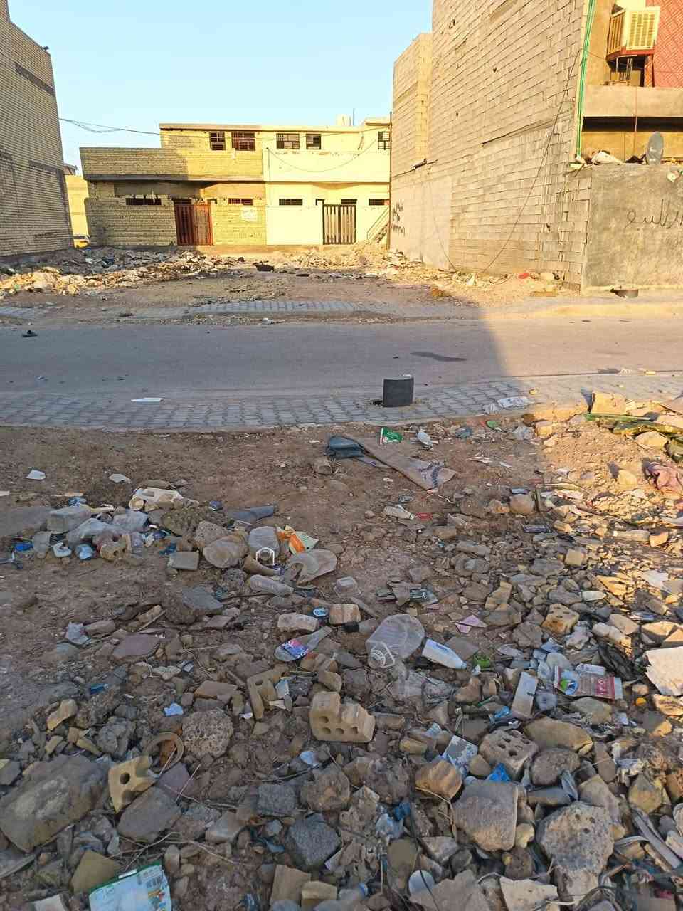 اسلام عليكم قطعت ارض للبيع زراعي 100متر في بغداد الشعب خلف السده المنطقه كامله مثال ماواضح بل تصوير ماء كهرباء تبليط ارصفه مجاري منطقه سكنيه اوهادء حلو التواصل ***********على هاذ الرقم بي واتساب السعرخاص

