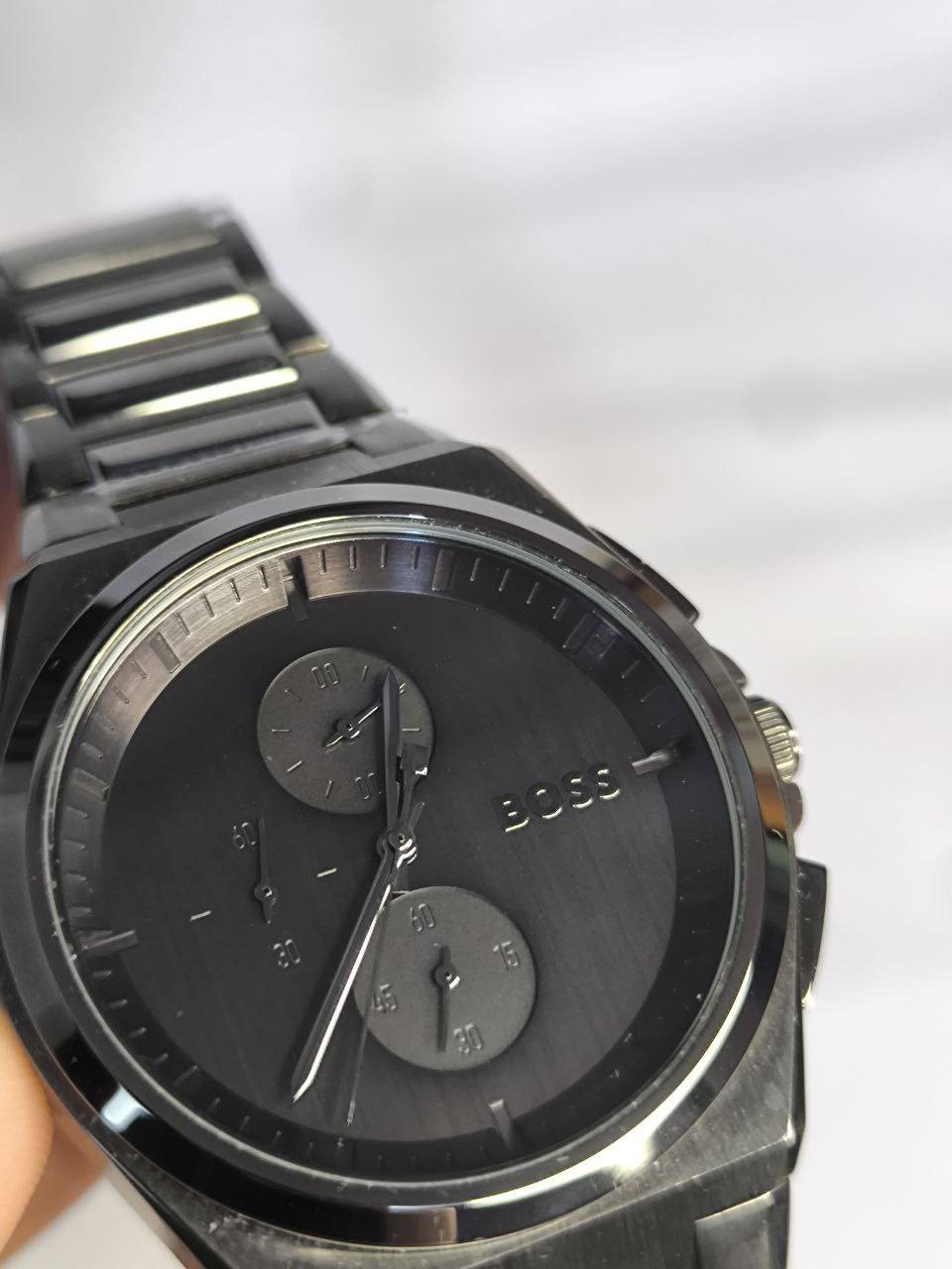 ساعة BOSS Steer GQ Edition - إصدار "رجل العام" الخاص.🇩🇪
تحفة فنية
قطعة فريدة من تعاون ماركة BOSS العالمية مع مجلة GQ الشهيرة
ماكنة كوارتز ياباني كونكراف (جميع سناتر شغاله)🇯🇵 
مينار مميزة مشطبة بالون رمادي (مات)
مقاومة ماء وغبار (5 BAR ) 50متر
زجاج زفير ضد الخدش 
القطعة مختمة حفر نظيف 

🔴ملاحظة متوفر قطتين فقط 

السعر :- 230 الف ع اول تم
للحجز والاستفسار يرجى مراسلة الصفحه


**إذا كنت صاحب هذا الإعلان وتريد حذفه لأي سبب، رجاءا أرسل رسالة إلى الدعم الفني**