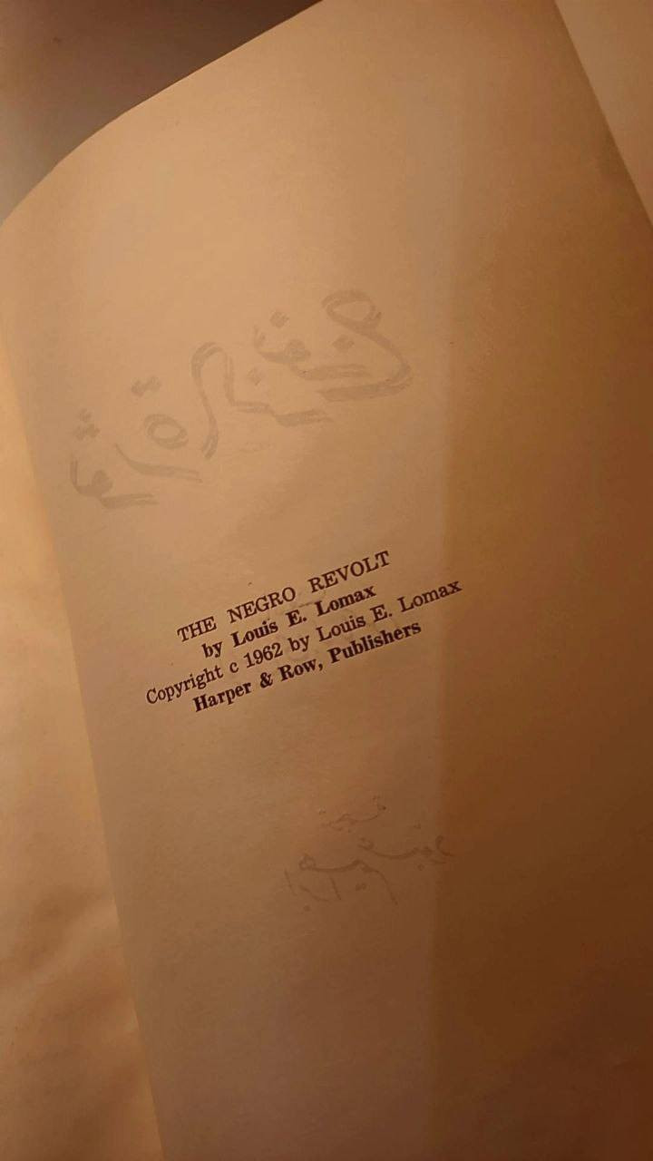 ثورة الزنوج 
تأليف لويس ي. لوماكس
ترجمة ابراهيم عبود
حجم اعتيادي 
ورق اصفر قوي 
تفاصيل بالصور 
توصيل لكل المحافظات 
٣٠ ألف


**إذا كنت صاحب هذا الإعلان وتريد حذفه لأي سبب، رجاءا أرسل رسالة إلى الدعم الفني**