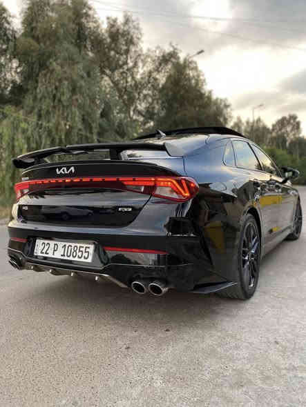 السلام عليكم 
(((  بيع او مراوس  )))
كيا 2024 K5 GT فول موصفات 
اعلى فئة محرك 2500 تربو 
300 حصان 🚀🚀🚀
لون اسود داخل مشمشي 
فتحة سقف بانروما شاشة جبيرة 
شاحن لاسلكي كشن كهرباء بصمة تشغيل عن بعد شفتات ستيرن 
فج بريك GT وباقي موصفات معروفه 
السياره رقم اربيل بسمي هزه جديد
(حادث السياره) فقط الجاملغ والباب اليمين ومبدل نفس الون صبغ فقط حافة البنيد صور السونر بل منشور 
بجم بلادي مي بلادي ايرباك فقط ستيرن ومبدل اصلي 
ماشية : 26 الف مابيها اي نقص 
سعر: 215 ورقة بيع وامراوس 
مكان بغداد اليرموك 
***********
