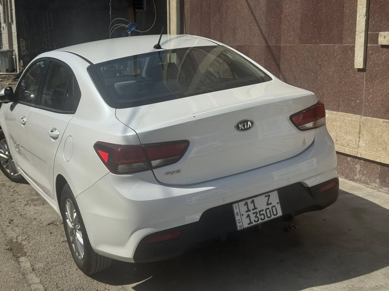 السلام عليكم 
كيا ريو 2019 خليجي الدوليه مكينه 1600 
ماشيه 28000KM  حقيقي السياره بيها جاملغ خلفي او باب صبغ ***********
السعر 12600$
