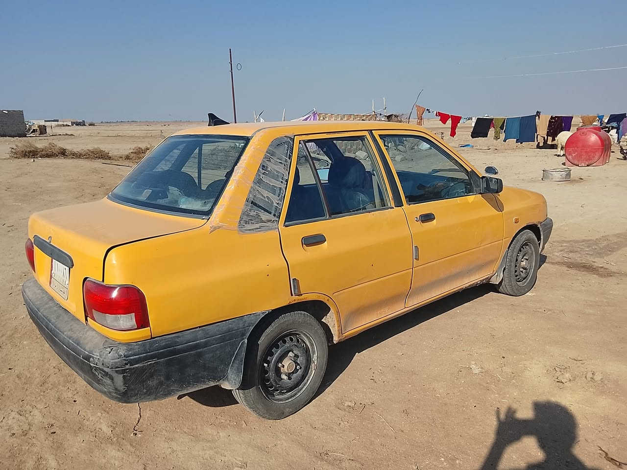 سلام عليكم  سايبه للبيع السعر 29 وبيها مجال اتصل *********** مكينه كير  هيه وغرامات مصفره رقم قادسيه  العنوان الديوانية
