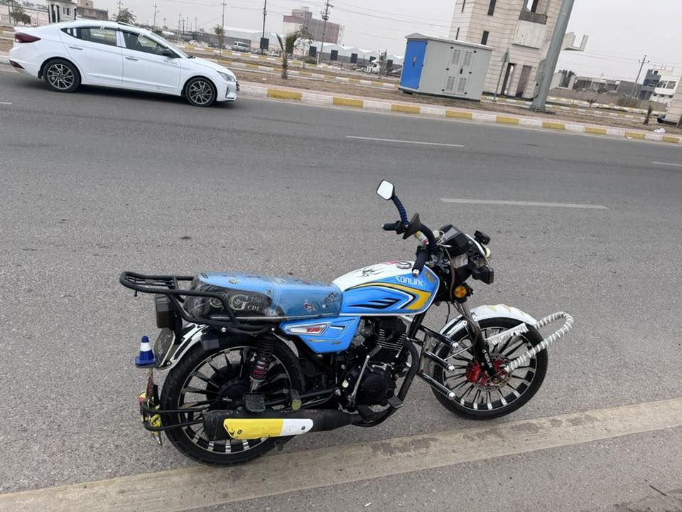 ‏دراجة للبيع سونك موديل 24 مكان رمادي سبعة كيلو استفسار الرقم هذا*********** السعر 900 أبي مجال بسيط ومو شراي لا يتصل محرك 150
