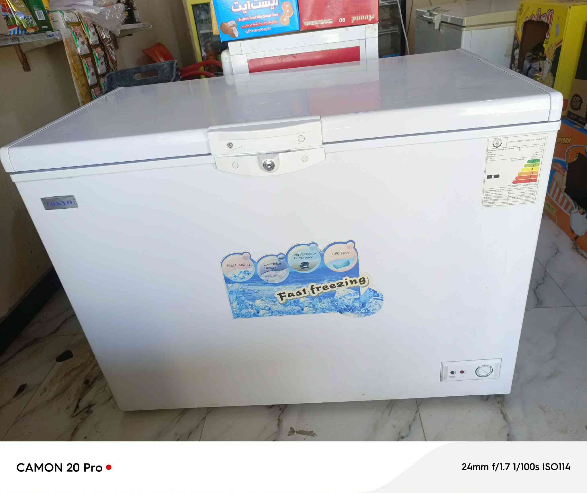 السلام عليكم ورحمة الله وبركاته 
مجمده للبيع  حجم 14 قدم 
شبكه خارجيه
أبواب جام عدد 2 سلايد 
قاطع داخلي 
سله داخلي 
مجمده نضافه فول بعده جديده تجي تفحص وتاخذه   ***********
