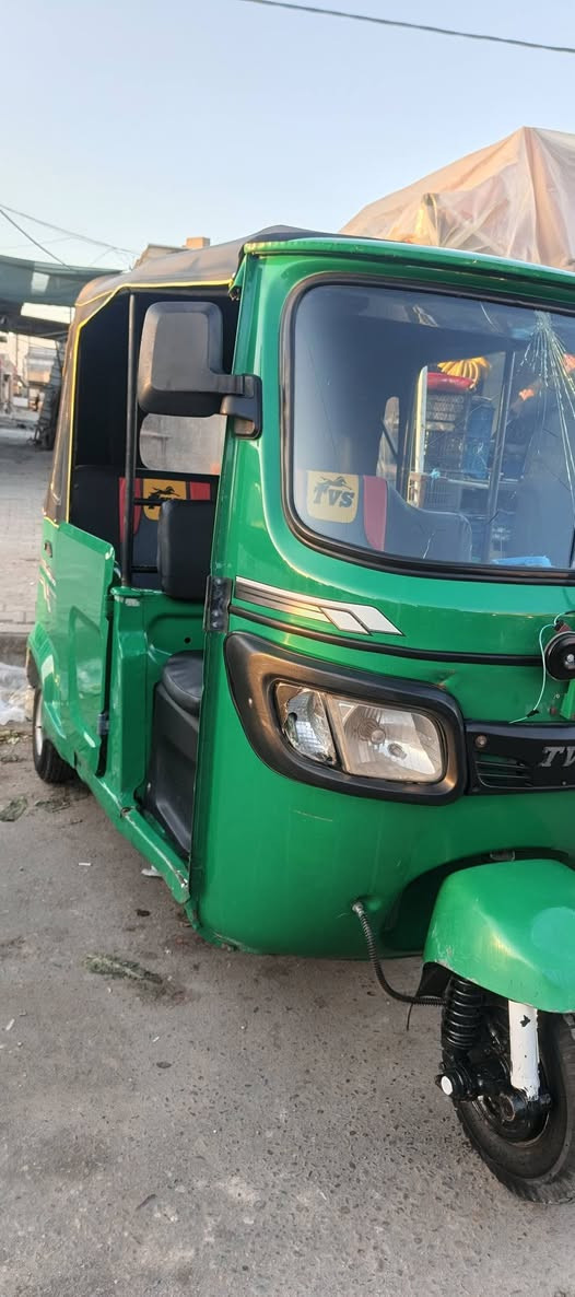 تكتك للبيع موديل 2021 بشهر 8 تكتك نضيفه لسعر 7500 وبيه مجال رقمي***********
