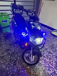 دراجة شحن يمكن نقصه بس باتريات ما متأكد منه دراجه جديده زيرو بس تركته ...