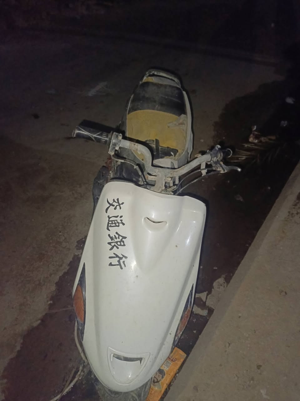 دراجات للبيع شغالات  ابيع كوم حديد ب250 الف شراي اتصل 
‏‪***********‬‏

