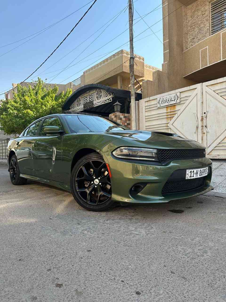 سلام عليكم للبيع دوج جارجر خليجية وكالة هارلم جديدةة
#فئة_GT
#وارد_خليجي
#موديل_2019
#محرك V6 3600
#ماشية_93 و قابلة للزيادة 
#الصبغ صبغ ربع باب السايق ربع فقط 

                           ((((((المواصفات))))))

1- فتحة 
2- كشنات جلد 
3- بصمة 
4- شفتات استيرن 
5- سوبر تراك باك 
6- نظام SPORT 
7- حساس خلفي 
8- شاشة كبيرة 
9- كشن السايق كهرباء 
10- تشغيل عن بعد 
11- داخل لونين ابيض و اسود 
12- كروس سرعة 
13- تحكمات استيرن 
14- منظومة زنون 
15- مانع انزلاق 
16- تبريد قطعتين 
17- سماعات البين 
السيارة كاملة مكملة من كل النواحي ما بيها نقص برغي 
السيارة جديدة و نضيفة بمعنى الكلمة السيارة بالواقع احلى و اجمل بكثير من الصور السيارة باسمي تحويل ثاني يوم سعر السيارة 245 و بيها مجال بسيط الاتصال على الرقم *********** او *********** المكان 
بغداد - الدورة - شارع 60

