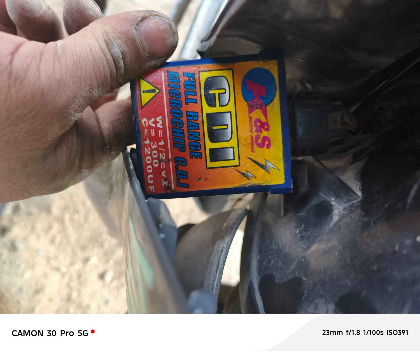 سلام عليكم سكنس نثية جاية من برة مزودة المكينة
كور رياضي صليب
بوشة رياضي 58.5
كام شفت رياضي
كابريتر قفاز تايوان اصلي بوق حجم 28
شوتة رياضي
افلاوين رياضي دبلات  رياضي
دبلات خلفي رياضي
يدات سكليتر رياضي 
يدات ابريك رياضي
افلنجة رياضي فج رياضي
عقل رياضي سعرة 130 الف
اكلجات رياضي اصلية تايوان
خرز FCS
اذرع KS
دواسات حديد KS
دراجة نضيفة اي شي مناقصها
اشاير لد الوان
ضوة امامي مال تي ماكس 135 دولار
ابلتوث بي ضوة
انارة خلفية رياضي غير لاشاير الوان
دشبول ناقصة بس كيلو متر
دراجة نضيفة اي شي معايزها اعيد وكرر نضيفة كلش شغلها خارج العراق شلعة معدل تاكل الكاع

سعرها 975 وبيها مجال للطيبين
مكاني بغداد الغزالية

***********
***********
