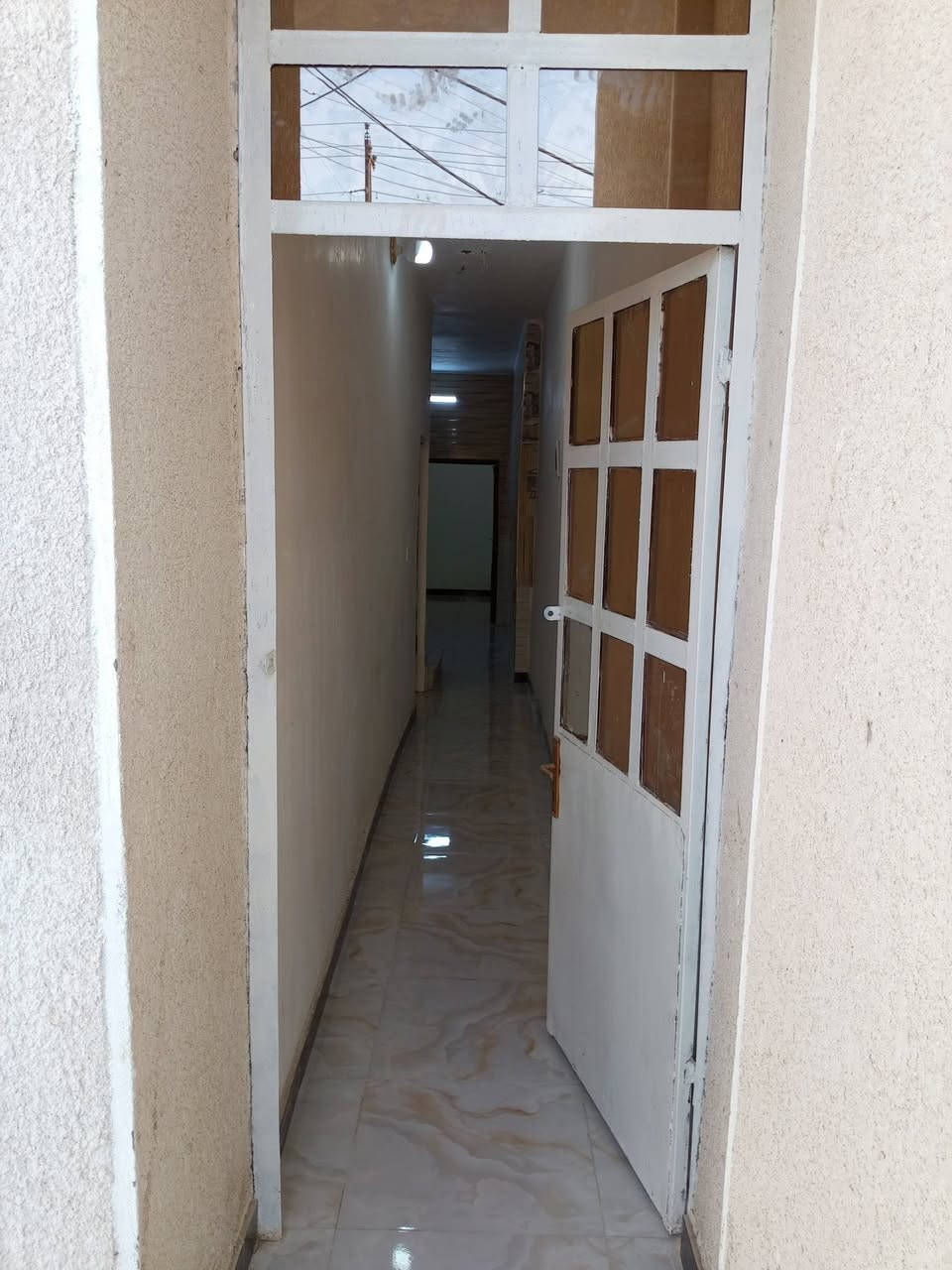 السلام عليكم دار للبيع بغداد الحسينية بداية مسقط شارع المدارس 100متر طابق ونص طابو وصرف باسمي بيت يحتوي على مدخلين حوش جبير واستقبال وغرف ومطبخ وحمام داخلي وخارجي ومنور وطابق الثاني سويت بيت ع شارع عشرين يحتوي على تانكي ثنين وكيزر وماطور وانترنيت وسحب السعر 65وبي مجال بسيط للاستفسار هذا رقمي ***********
