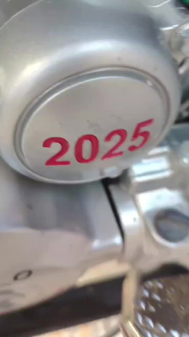 ستوته للبيع في الديوانية بقضاء الشافعيه موديل 2023 طالعه ب2025
***********
