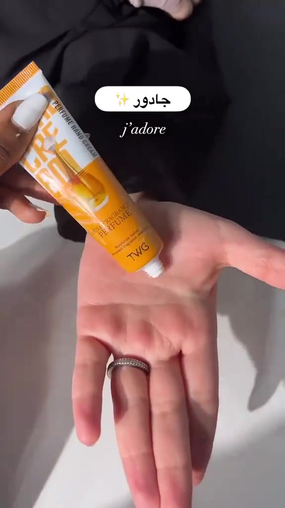 5  مرطبات بسعر قطعة وحدة؟! 😍✨
بكج المرطبات الخماسي اللطيف وصل ! 🧴🌸
​مو بس شكله يجنن وكيووت، حجمه مثالي تخليه بجنطتج للكلية، للشغل، أو للطلعات. 5 روائح تاخذ العقل وترطيب عميق بدون أي ملمس دهني 
​💡 فكرة: تكدرين تاخذي الج، أو تتقاسمي وية صديقاتج وخواتج وكل وحدة تاخذ لونها المفضل! 👯‍♀️🛒
​📥 الكمية محدودة جداً، للحجز والاستفسار دزيلنا رسالة ع الخاص
يوجد خدمة توصيل داخل بلد فقط


**إذا كنت صاحب هذا الإعلان وتريد حذفه لأي سبب، رجاءا أرسل رسالة إلى الدعم الفني**