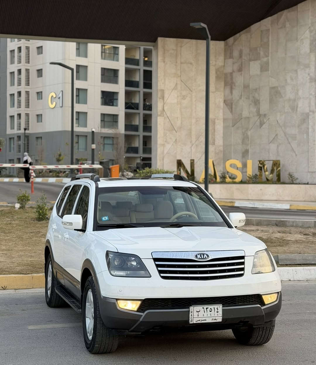 السلام عليكم
موهافي 2013 
خليجي  مكفوله ماشية 140 ألف حقيقي 
عدى شبر كارت بالبنيد فقط
فتحة 
شاشة + كامرة 
تبريد منفصل بيانيو 
سيارة جديدة كلش عليها تخم تاير 
وصدر امامي خلفي جديد
 مناقصها شي  
السعر 138وبيها مجال بسيط
  
عنواني بغداد حي الجهاد
***********
