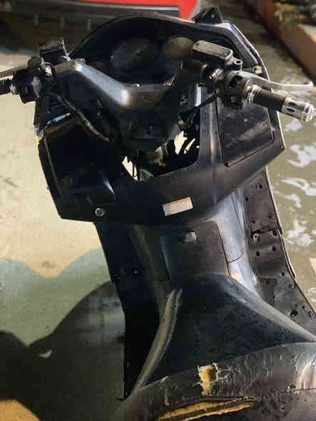 سلام عليكم سلفر ونج 400 شغاله نكره بكل وقت نقصه جامه وسبعه مال بجم الدراجه خير من الله شغل وروح وين ماتريد شلعه معدل فول بيع او مراوس السعر 800 وبيها مجال مكاني الشعب رقمي ***********
