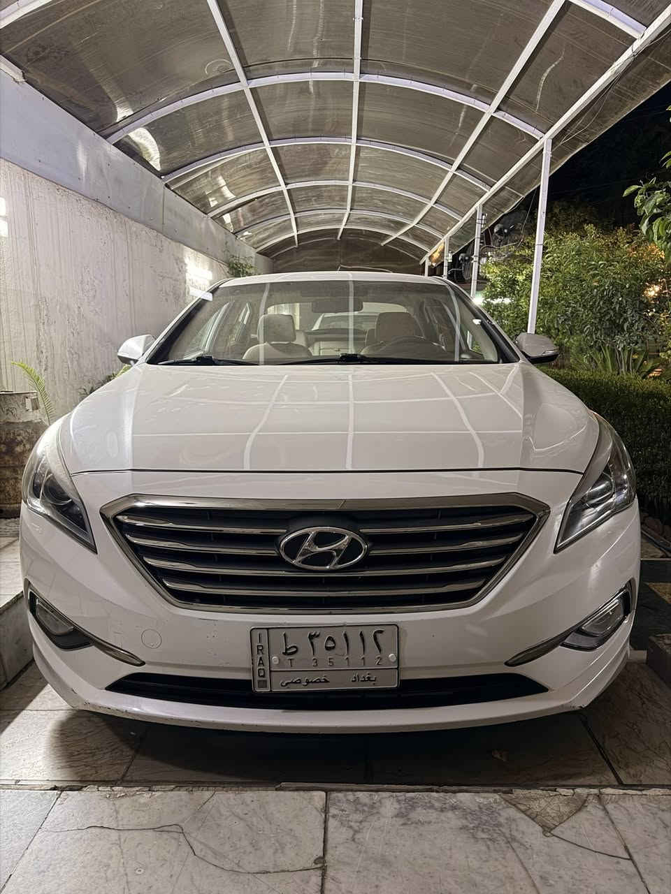 سلام عليكم

العنوان بغداد الجادرية

للبيع سوناتا خليجي موديل 2018
ماشيه 70,000 سيارة كلش جديده مطلعها ع ايدي زيرو

 مواصفات 

كشن السايق كهرباء
حساسات خلفية
كاميرا
داخل بيجي مثل ما موضح بالصوره

بيها هاي الطخه واضحه بالصور صفحة السكن ب
وبيها بارد ع كد دائرة نفس الي ماشر عليه بالجاملغ الامامي صفحة السايق

الباقي كله مكفول حتى دعامياتها مكفوله 

السعر 16,000$ وبيها مجال بسيط

رقمي بي جميع البرامج ***********
