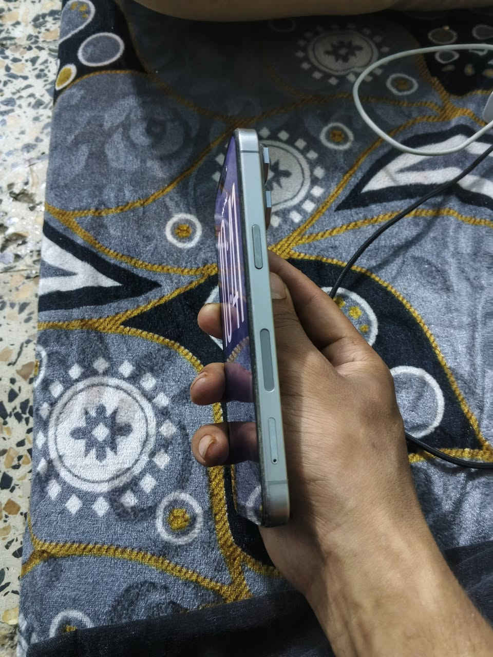 السلام عليكم
ايفون 15 برو ماكس 

ذاكره 256

بطاريه 94

مبدل شاشة 

السعر 550 الف
*********** اتصل ع هذا الرقم
