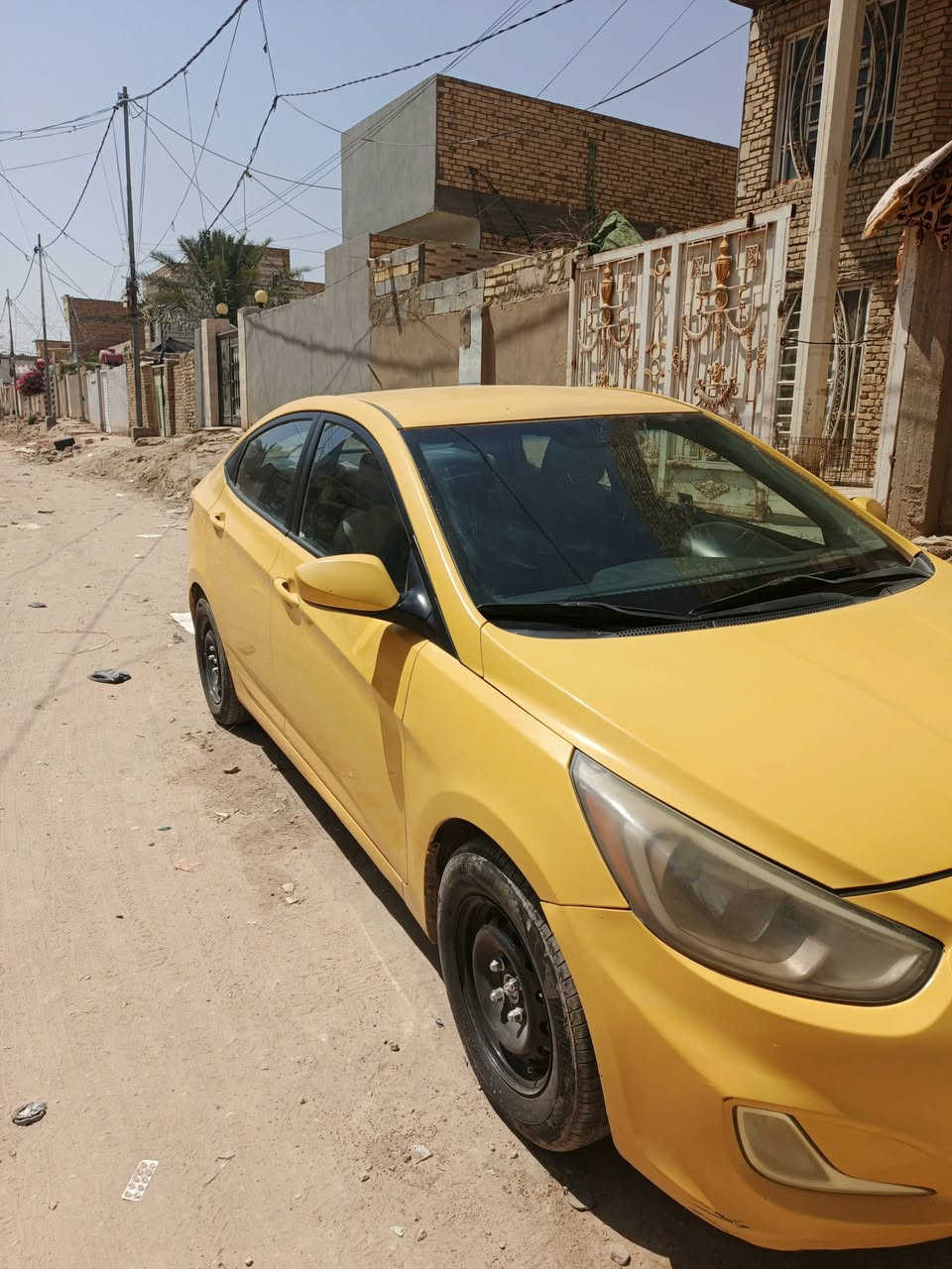 اكسنت 2015 مصفره هيئه وغرامات تحويل مباشر
محرك 1600GDi كير محرك كفاله حداديه 80% 
العنوان ديوانيه مركز 
رقم ***********//***********

