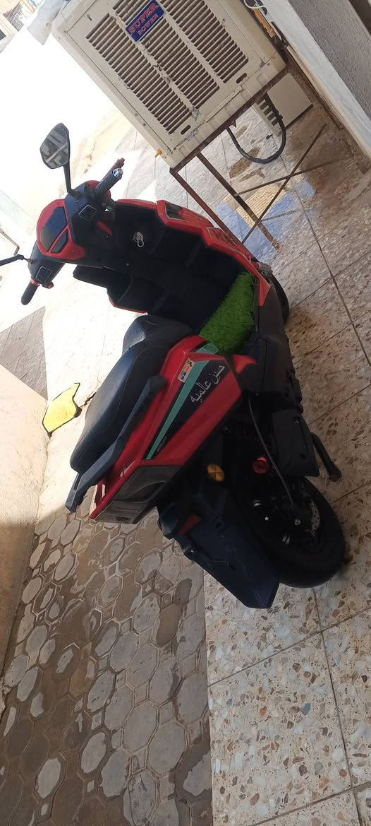 يالله سلام عليكم موطور البيع سكنز موليد 2024
نضافه فول بطرياته 9 ونص سعره 450قفله رقم الهاتف وتساب ***********
