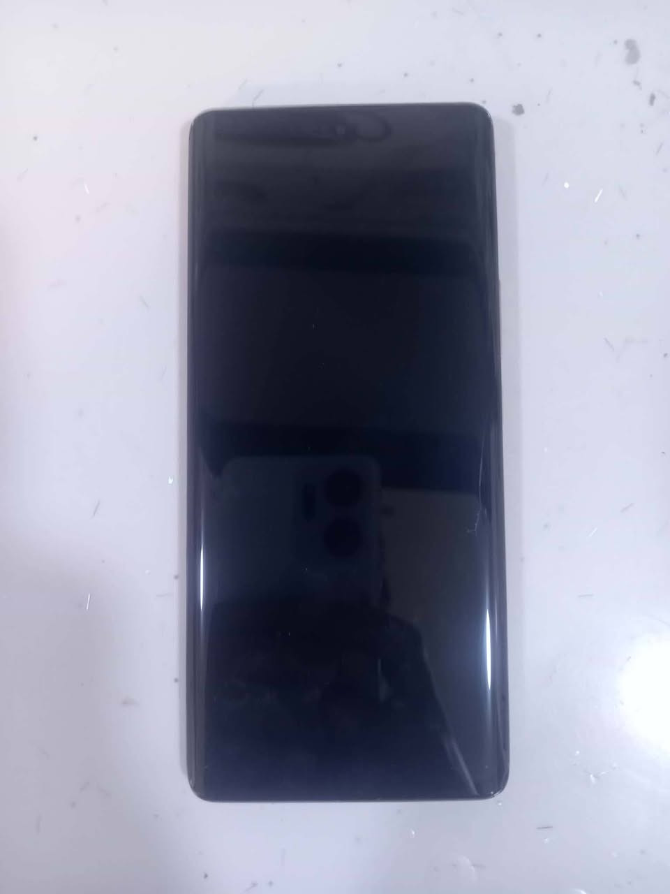 انفنكس زيرو 30 نسخة 5g
ذاكرة 256 رام 24 مقاوم للغبار والرذاذ
شاشة منحنيه AMOLED 144 بصمه بالشاشه
 كامرة الخلفيه والاماميه تصور 4k ب 60 فريم 
صوت ستريو سبيكر دبل jbl
الكامره احترافيه 108 ميكا والاماميه 50 ميكا
 *********** أو خاص مراوس فقط
