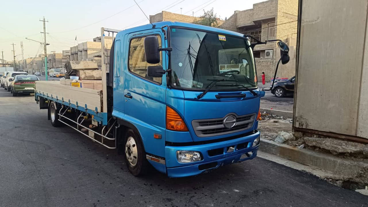 السلام عليكم ورحمه الله وبركاته 

هينو شيطان سته سلندر سوبر كهربائي

طول سته وربع شاصي عريض محسن جوبلس 

جاهزه للشغل سياره جديده 
تترقم بسم مشتري  سعر 275وبيها مجال للشراي 
مكان بغداد مدينه صدر 
الاستفسار 
***********
