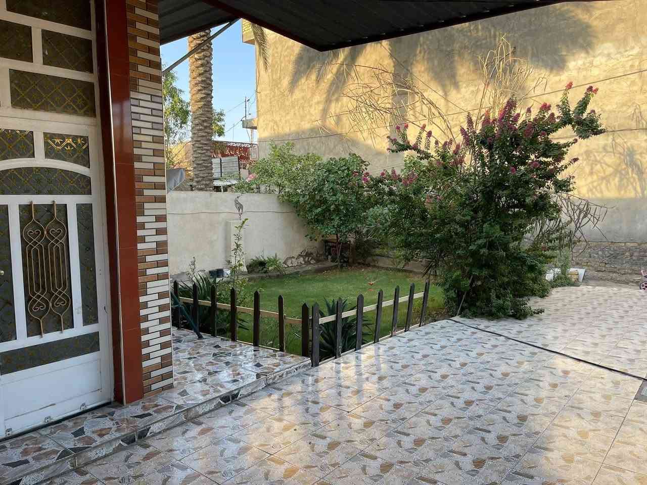 السلام عليكم 
‎دار للبيع المساحه ٢٢٠متر 
‎طابو زراعي سند٢٥ 
‎يتكون من غرفة نوم وكليدور واستقبال ومطبخ وصحيات ومناور وطارمة وحديقة كبيره كامل وجاهز من كلشي 

‎المكان حله داخل الطهمازية بشارع عيادة الدكتورة خلود قريب 
الشارع العام  

السعر 63 وبيه مجال

‎للإستفسار الاتصال ع الأرقام او الخاص او الواتساب 
***********
