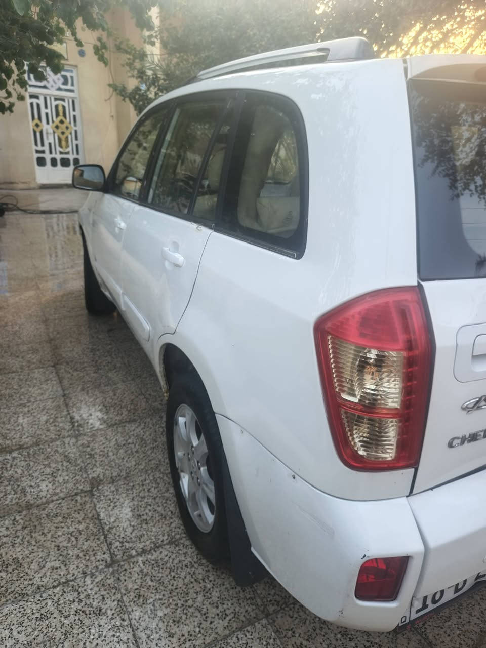 السلام عليكم تيكو 13 للبيع سياره نضيفه مكينه كير كفاله بدي نضيف مكفول من الضربه وا التبديل وا الصبغ بيه خياس قليل رقم حله انكليزي سنويه جديده سياره جاهزه من حداده من كلشي ما نقصه برغي يرادله شويه ترتيب سعره 42 بيه مجال عنواني البصره كرمة علي ***********
