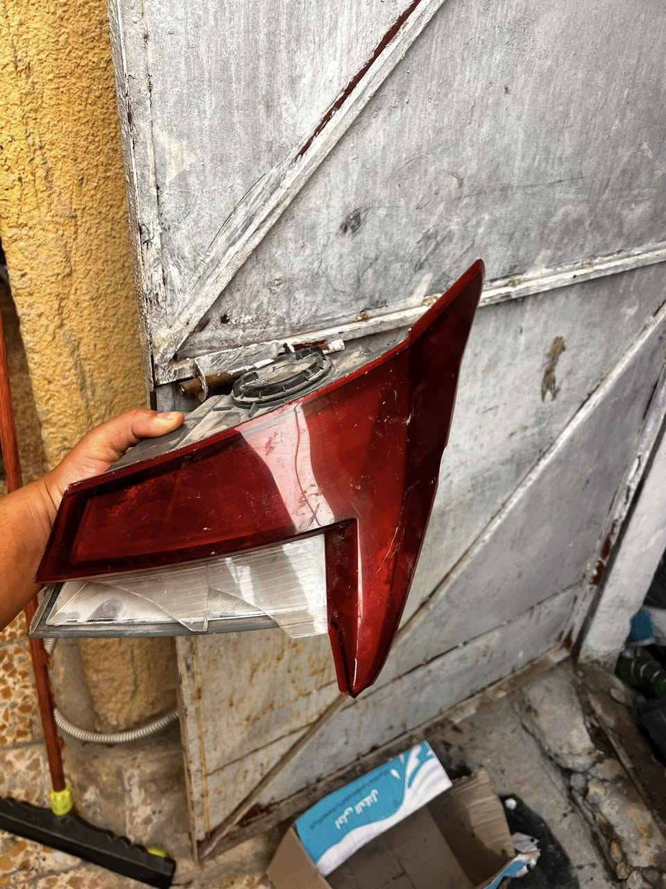 زوج لايتات اماميه النترا امريكي بيهن كسر بل جام شغالات 
وتك بكلايت جهه الايمن شغال بي كسر بل جام 
كيجات النترا ٢٢ 
مكاني بغداد الدوره


**إذا كنت صاحب هذا الإعلان وتريد حذفه لأي سبب، رجاءا أرسل رسالة إلى الدعم الفني**