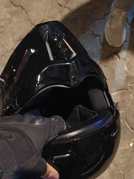 للبيع السعر 80 الف خوذة ماركة اصلي  مامستخدمه ***********
