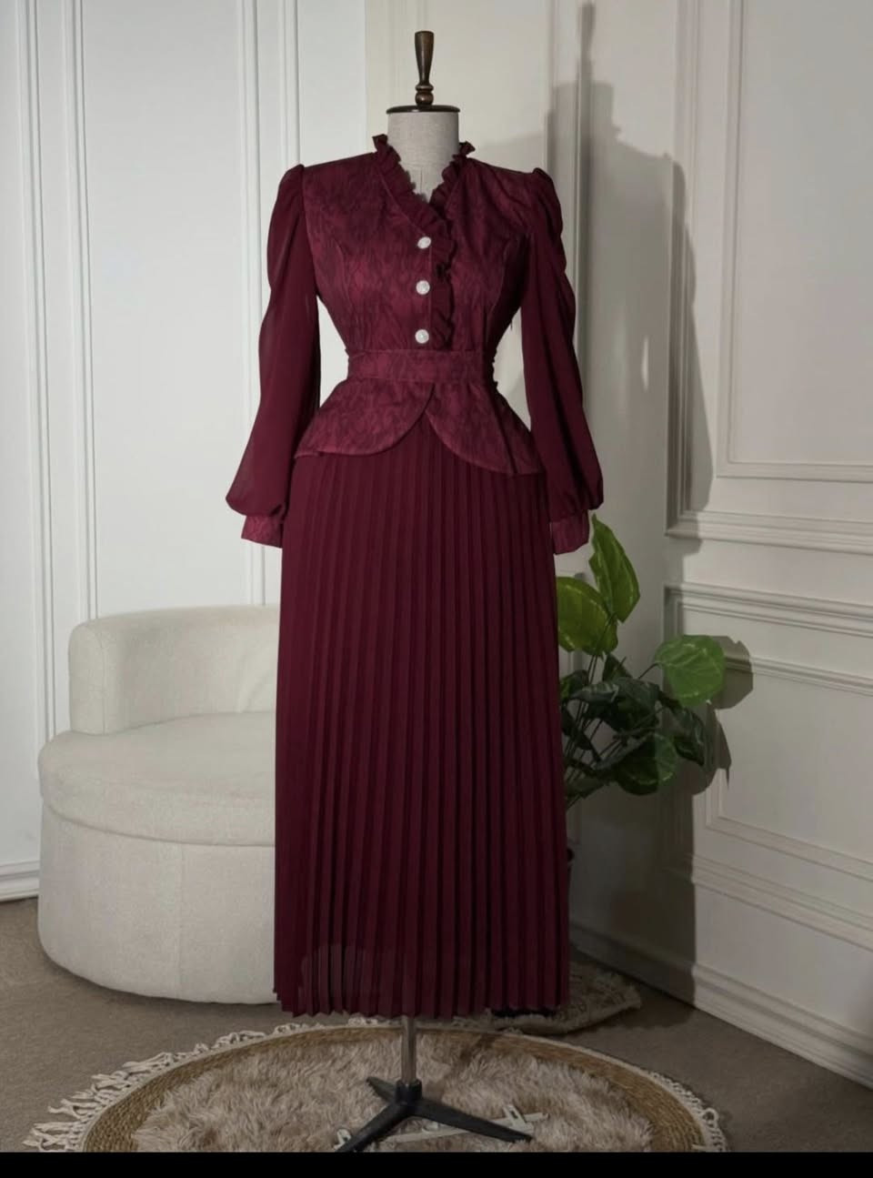 فستان العيد❤‍🩹
السعر 35الف فقط 
خامة شيفون مبطن 
38-40-42-44-46


**إذا كنت صاحب هذا الإعلان وتريد حذفه لأي سبب، رجاءا أرسل رسالة إلى الدعم الفني**